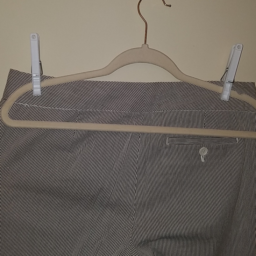 GAP Modern Fit Flare Striped Pants - Picture 3 of 6